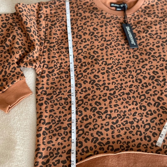 Blank NYC Cheetah Crop Sweater - Size S - Picture 9 of 12